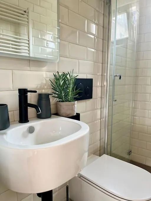 Domus Lucrezia Apartment Florence